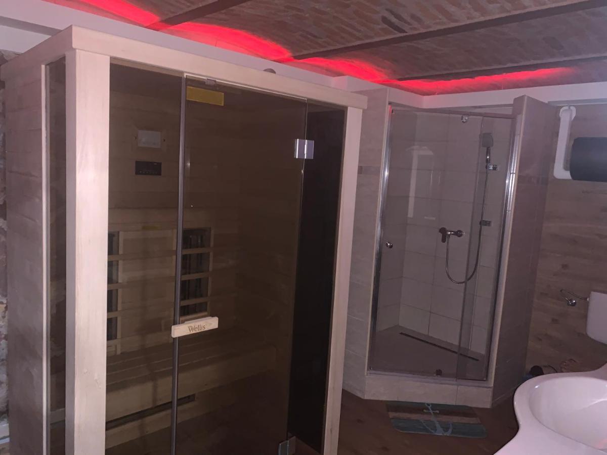 Balaton Wellness Tom Cat Nyaralo 1 Wellness Es 1 Gyermekbarat Apartmannal Kovagoors Ngoại thất bức ảnh